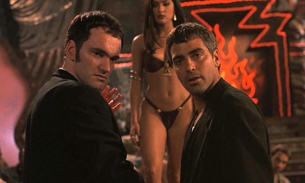 24-From-Dusk-till-Dawn-e1611223339899-1024x614 Serpientes, sangre, erotismo y celuloide: El ritual de la pitón y el grindhouse en Abierto hasta el amanecer