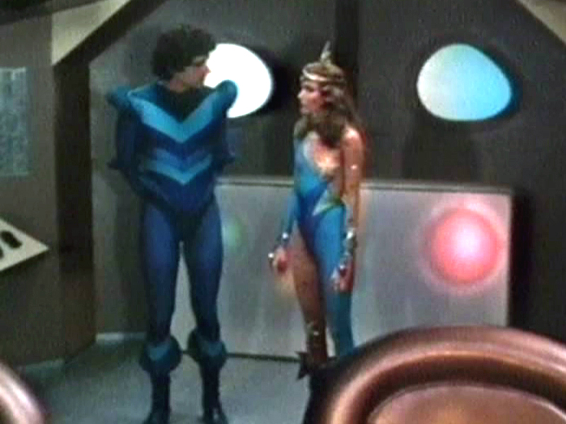 EscapeFromGalaxy3-18 Videoclub Gratis | STAR CRASH 2: HUIDA DE LA 3ª GALAXIA | Ver y descargar