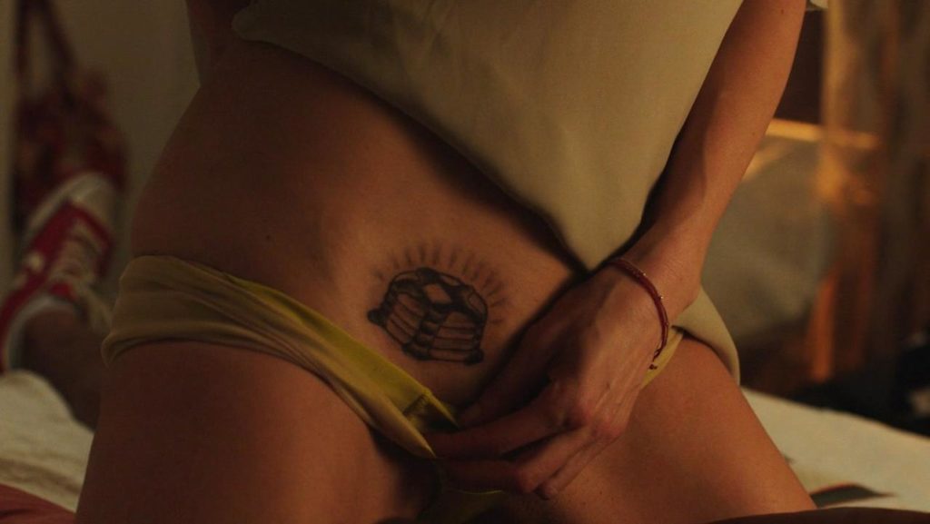 image1_temp-1-1024x577 Lake Bell al desnudo en Black Panther (2022) | Erotismo indie en la chica de Nueva York