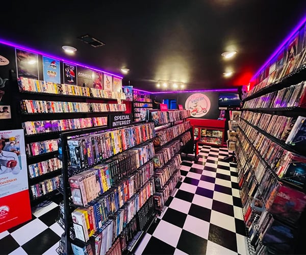 basement_video_store_t Cine de acción, rey en los videoclubs de los 80s