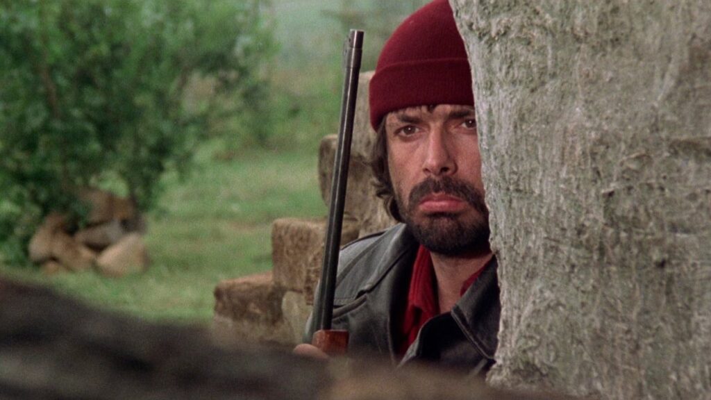 hW4dGlZE6vSyXDp7DGeD2LIgOp0-1024x576 'La venganza de Rambo' (1975) | La sombra de Rambo antes de Stallone: una aproximación perdida en el cine de los años 70