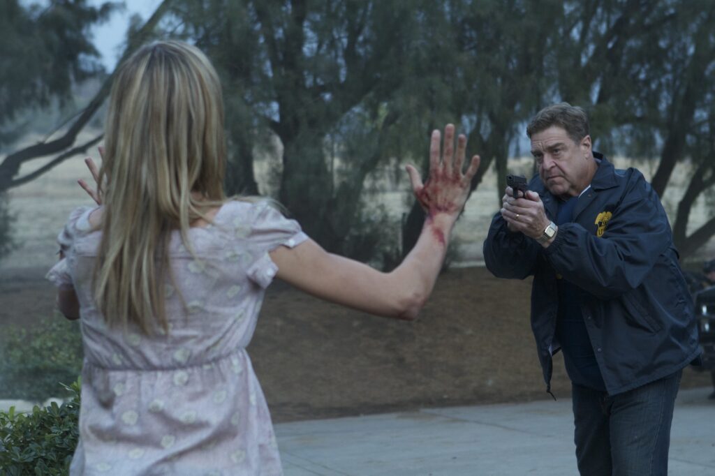 red_state_john_goodman_police_2011_large-1024x682 Teocracia y violencia: la sátira descarnada de Red State