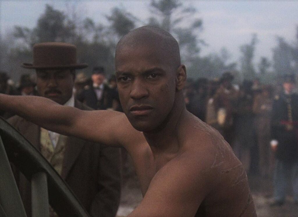 Tiempos_de_gloria-930694949-large-1024x747 La mirada que juzga al mundo: estudio de la expresividad ocular de Denzel Washington