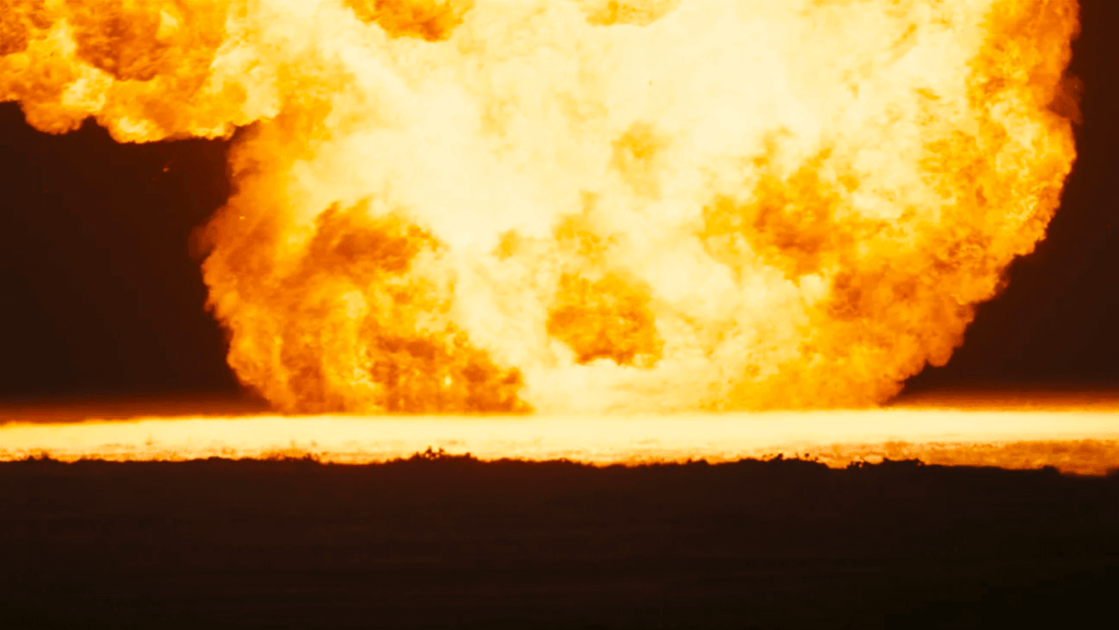 Oppenheimer-Practical-Effects-Explained-—-VFX-Without-CGI-The-blast-•-How-did-Oppenheimer-film-the-bomb-1024x577 El cine sin cables: ¿es posible hoy filmar acción y fantasía sin CGI?