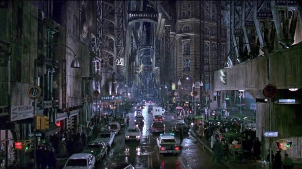 Batman-1989-architecture-film-sets-film-and-furniture-1024x574-1 Cuando Gotham se repite: el enigma visual entre Batman (1989) y La sombra (1994)
