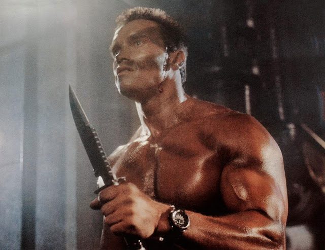 arnold-schwarzenegger-11 Fotos impresionantes de Arnold Schwarzenegger como el coronel John Matrix en el rodaje de Commando (1985)