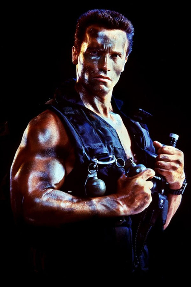 arnold-schwarzenegger-22 Fotos impresionantes de Arnold Schwarzenegger como el coronel John Matrix en el rodaje de Commando (1985)