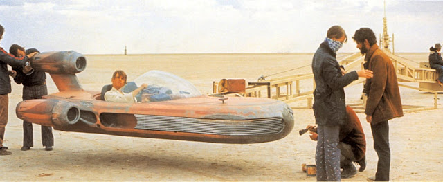 the-landspeeder-behind-the-scenes-4 Así hizo George Lucas que el landspeeder de Luke Skywalker flotara en Star Wars (1977)