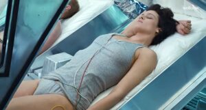 Captura-de-pantalla_6-12-2025_91032_www.youtube.com-fotor-2025120692954-300x161 "St. Elmo, punto de encuentro": La cartografía emocional de una generación a través de la orfebrería pop ochentera